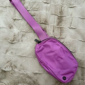 lululemon belt bag